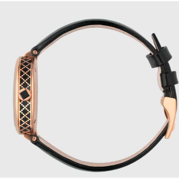 Gucci watch YA141401