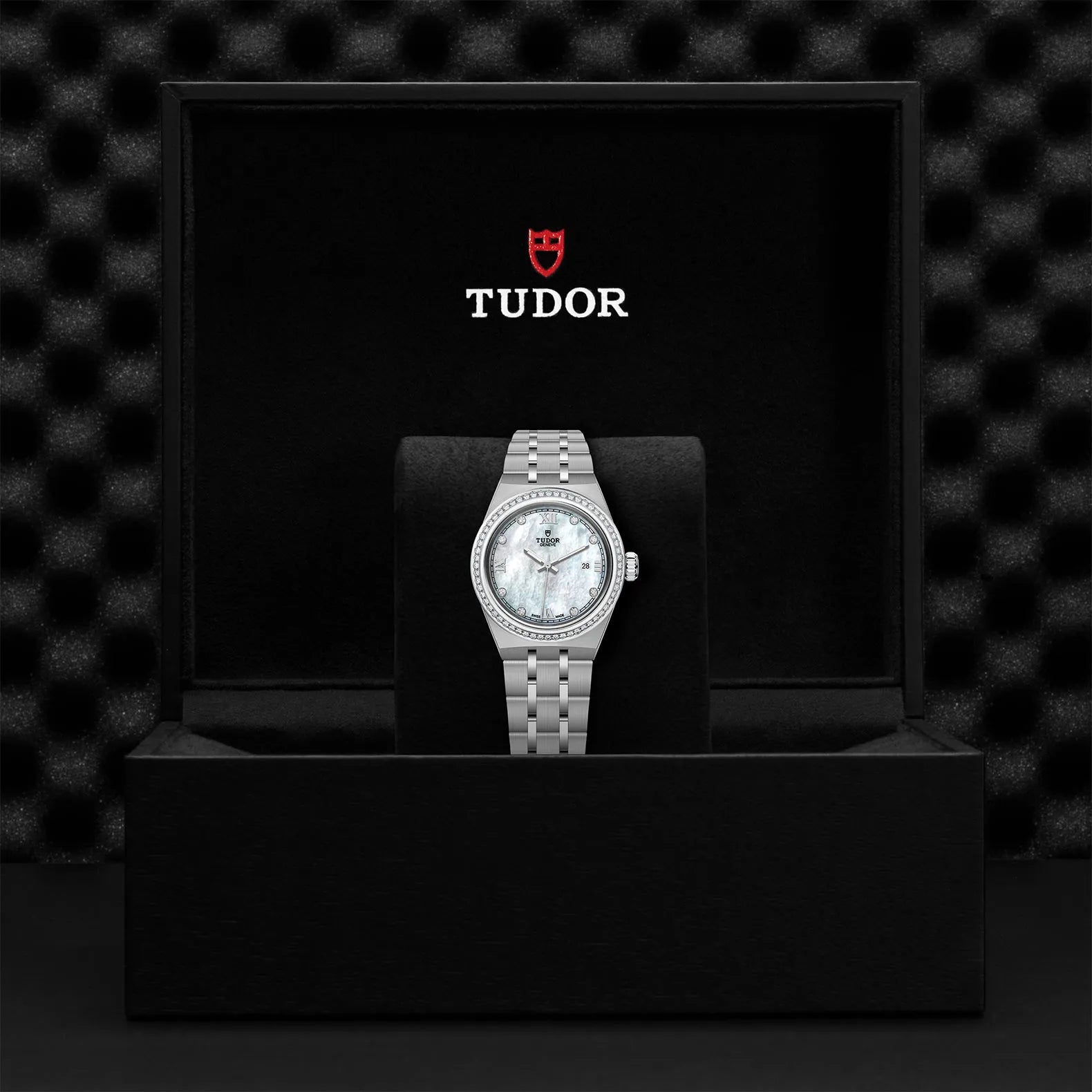 Tudor Royal Tudor Royal