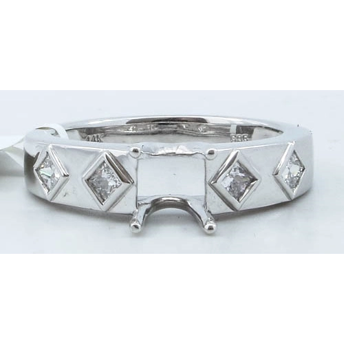 Engagement Collections Engagement Rings in White Gold containing Diamond 352422