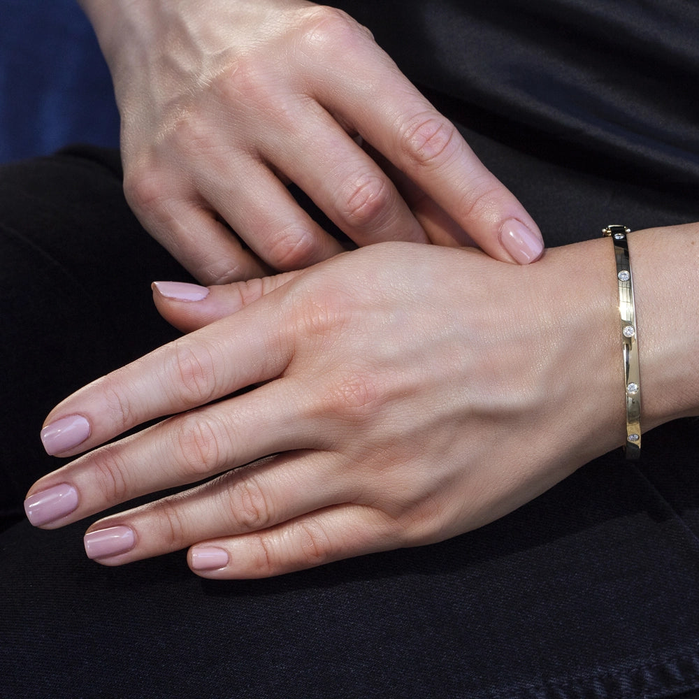 Bracelets Bracelets in Yellow Gold containing Diamond 378425