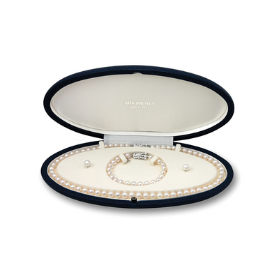 Mikimoto Bracelets in White Gold containing Pearl UN70118VS1W3
