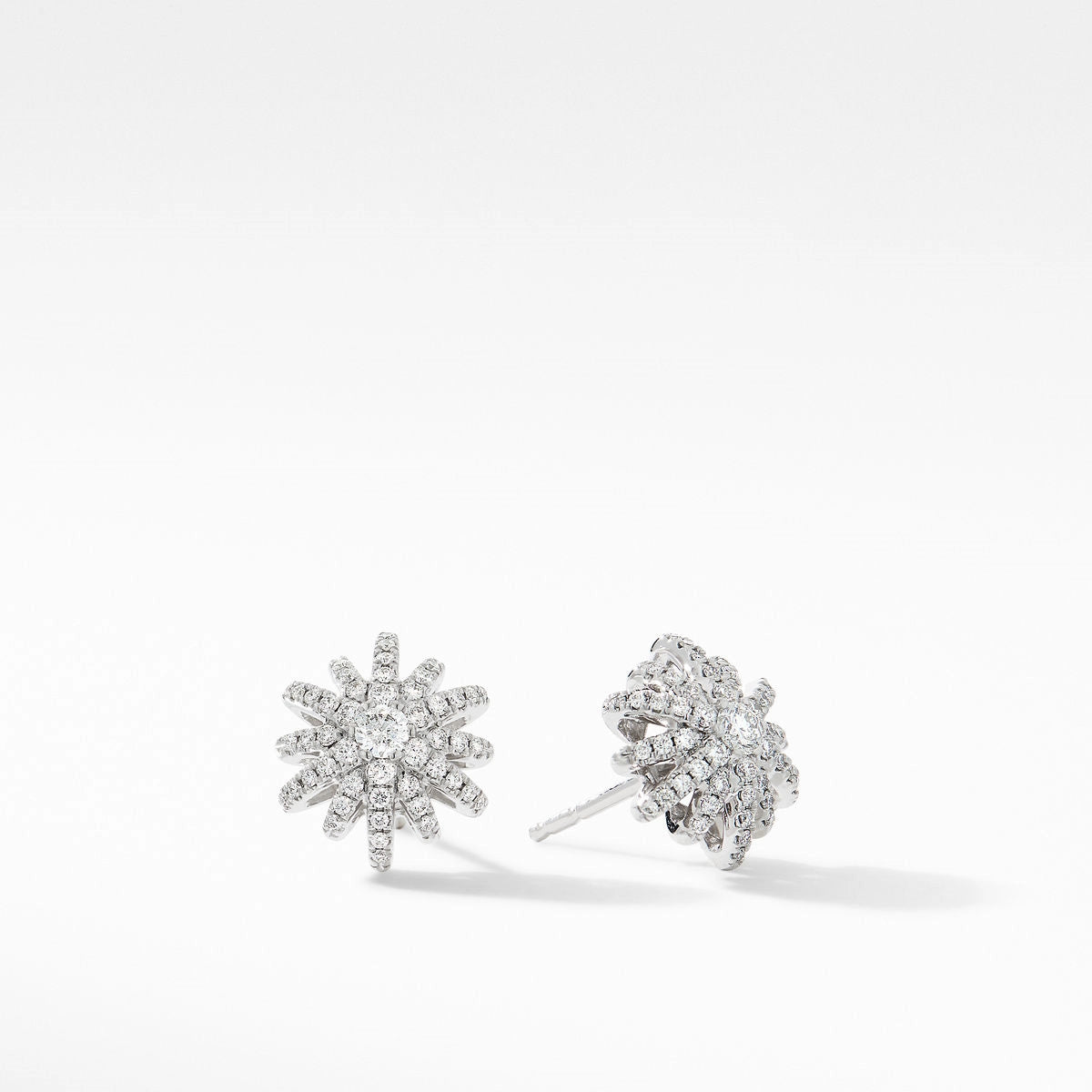 David Yurman Earrings in White Gold containing Diamond E14839D8WADI