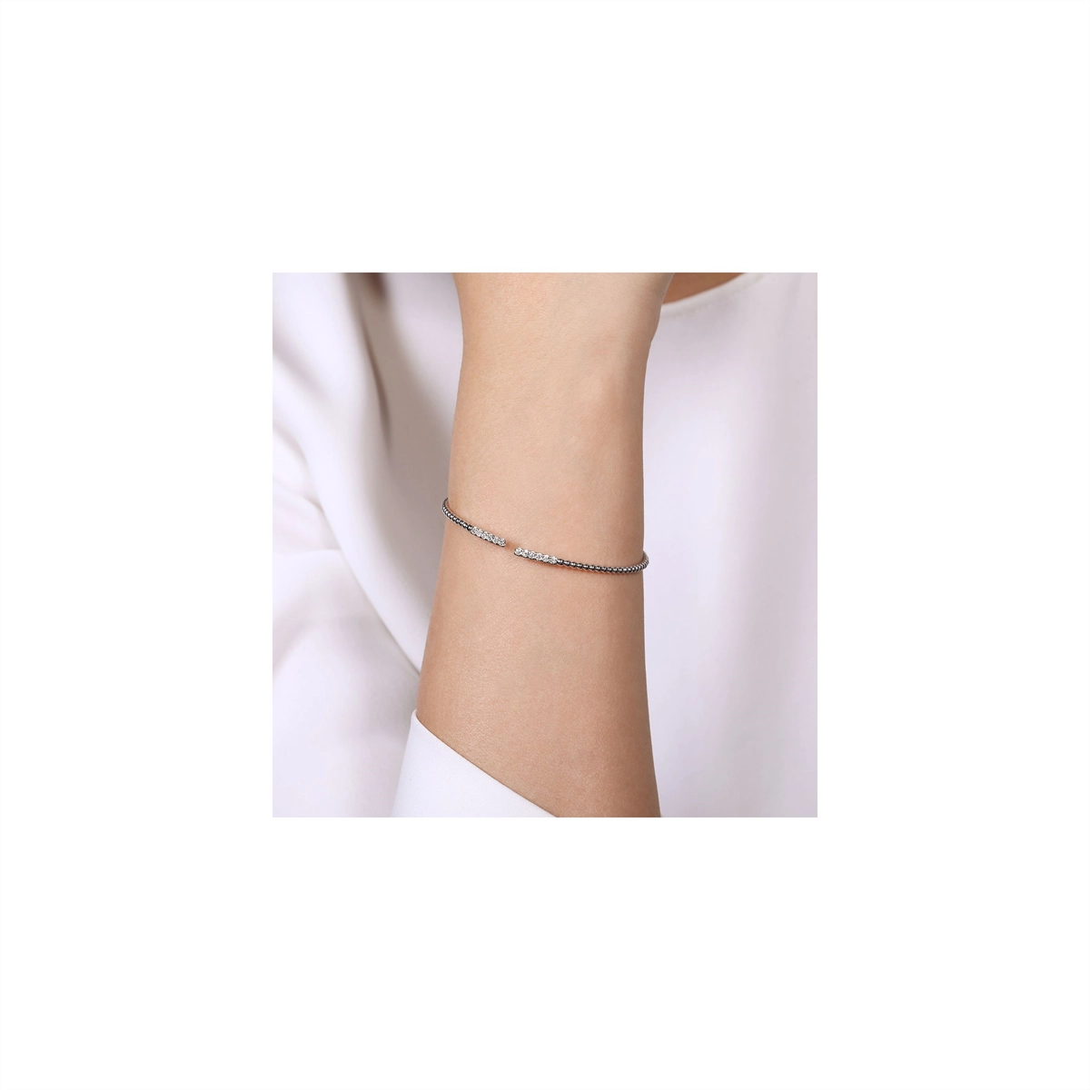 Gabriel & Co Bracelets in White Gold containing Diamond BG4218-65W45JJ