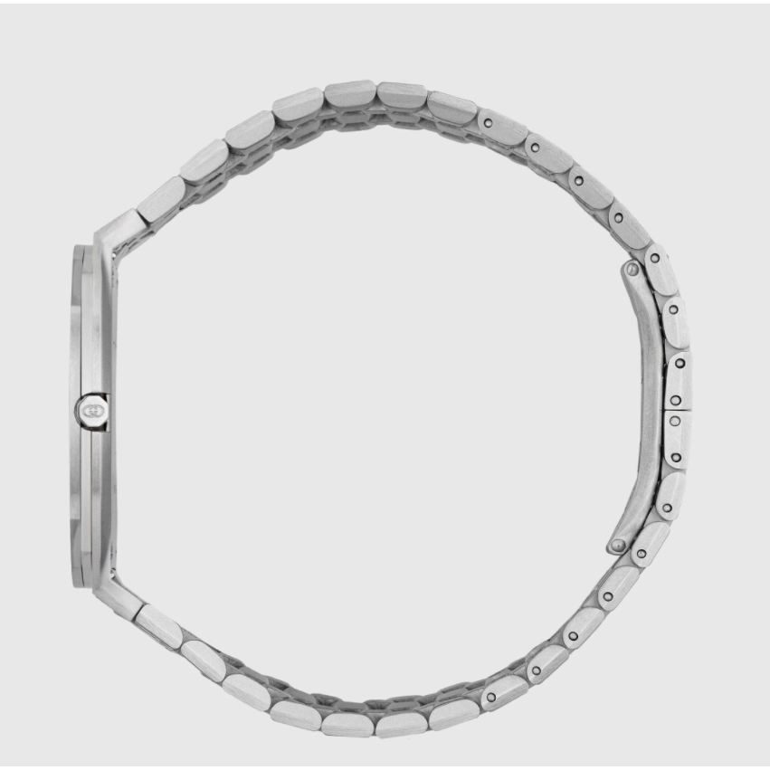 Gucci watch in Alternative Metals YA163402