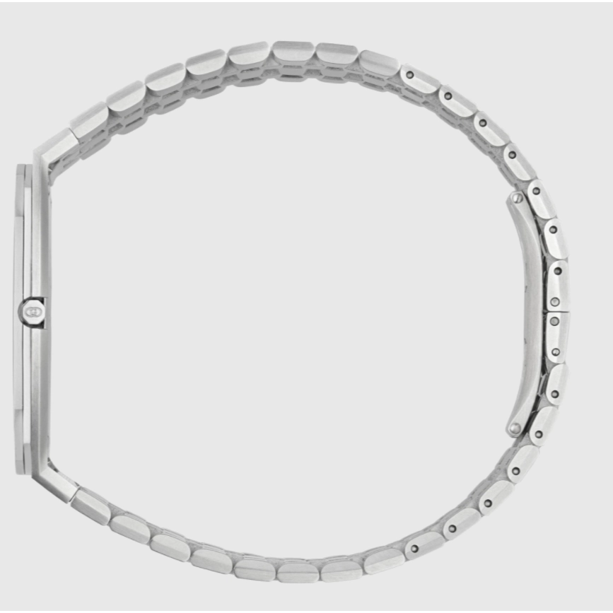 Gucci watch in Alternative Metals YA163407