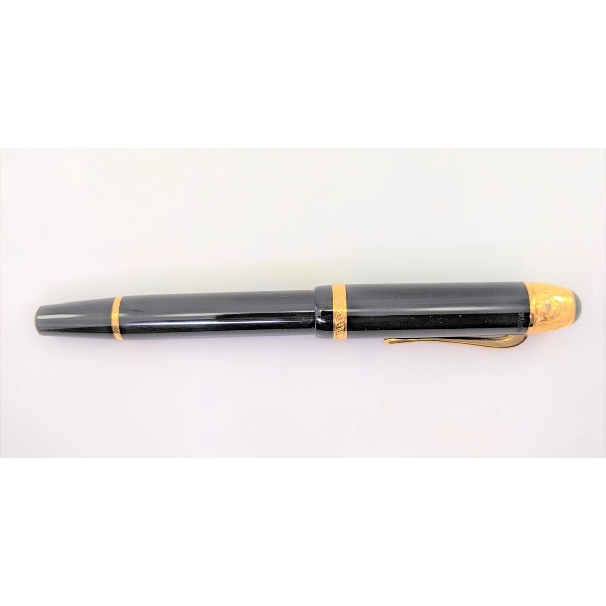 Montblanc Writing Instruments Voltaire Fountain Pen