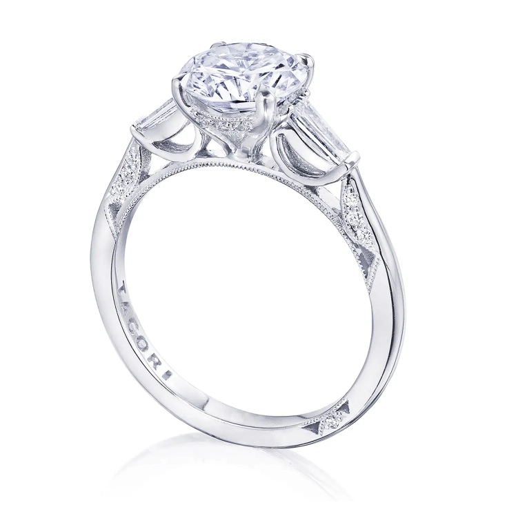Tacori Engagement Rings in White Gold containing Diamond 2669 RD 7.5 W