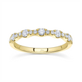 Wedding Bands Rings in Yellow Gold containing Diamond 429351