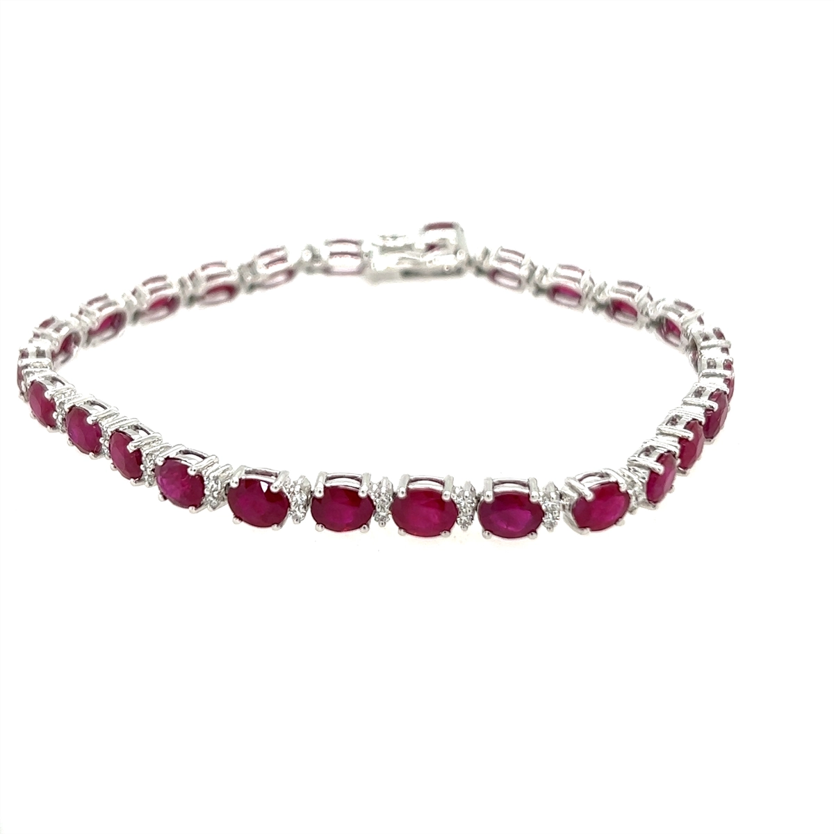 Bracelets Bracelets in White Gold containing Multi-gemstone, Diamond, Ruby 431700
