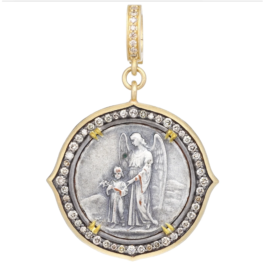 Cynthia Ann Pendants in Yellow Gold containing Diamond ECL3607