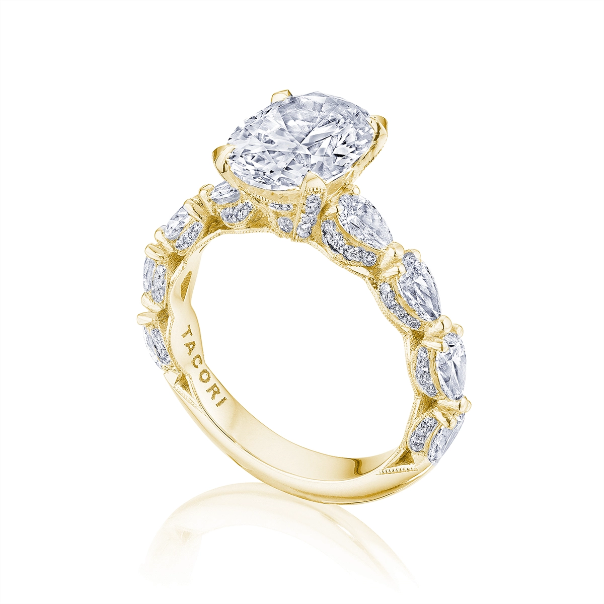 Tacori Engagement Rings in Yellow Gold containing Diamond HT 2666 OV 10X7 Y