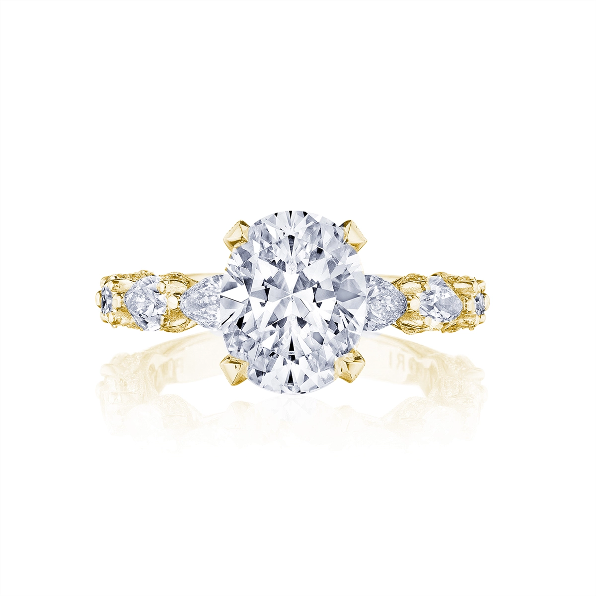Tacori Engagement Rings in Yellow Gold containing Diamond HT 2666 OV 10X7 Y