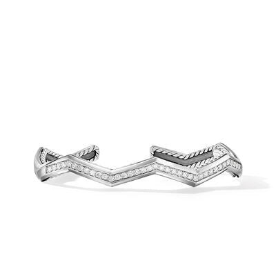 David Yurman Bracelets in Silver containing Diamond B18145DSSADIS