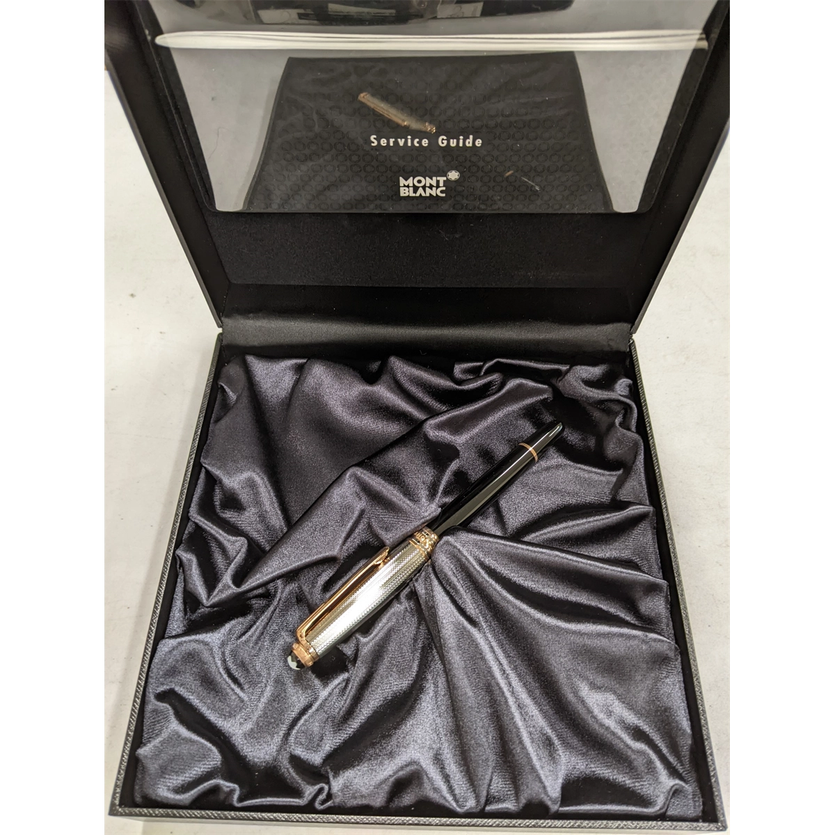 Montblanc Writing Instruments in Silver MB75262