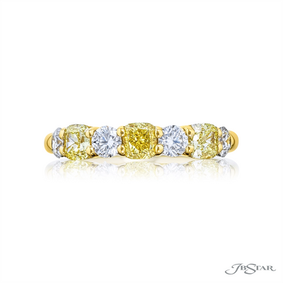 csv_image JB Star Wedding Ring in Yellow Gold containing Diamond 5888/022