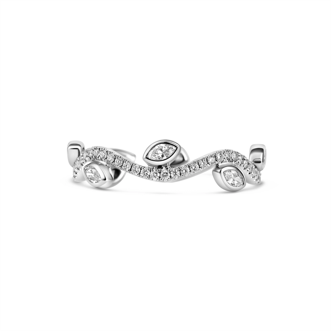 Wedding Bands Rings in White Gold containing Diamond 441307