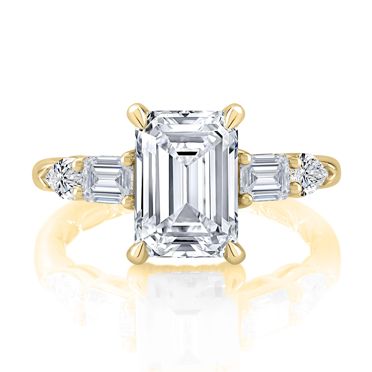 A. Jaffe Engagement Rings in Yellow Gold containing Diamond 446359