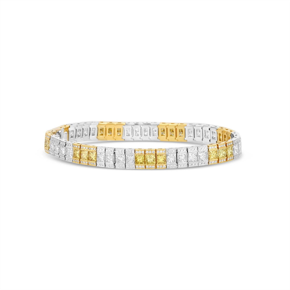 Bracelets Bracelets in Mixed Metals containing Multi-gemstone, Diamond 446548