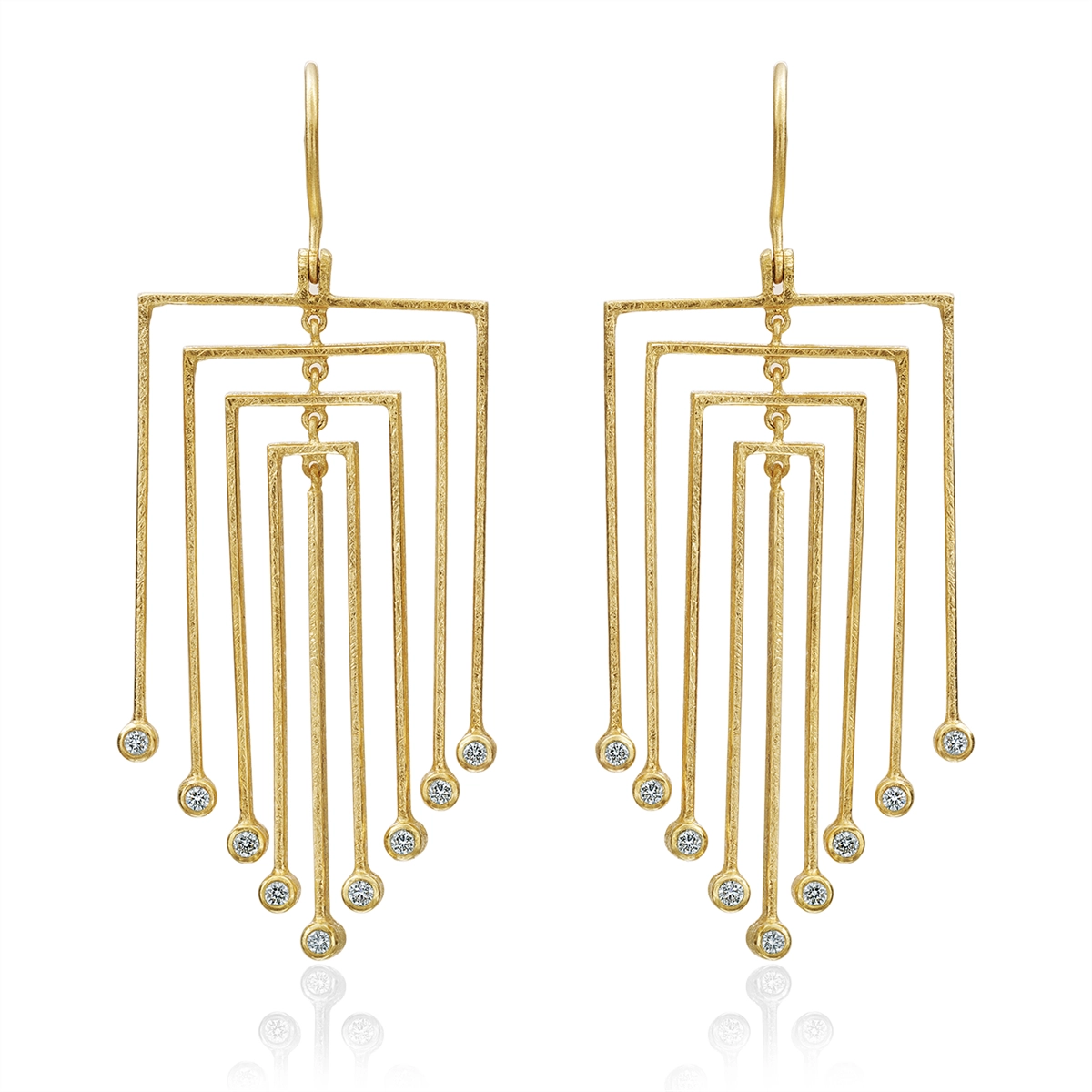Todd Reed Earrings in Yellow Gold containing Diamond trde3700-2