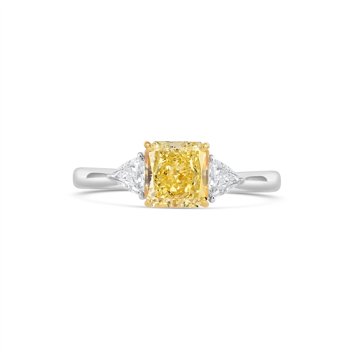 Engagement Collections Engagement Rings in Platinum/Palladium containing Diamond R025678
