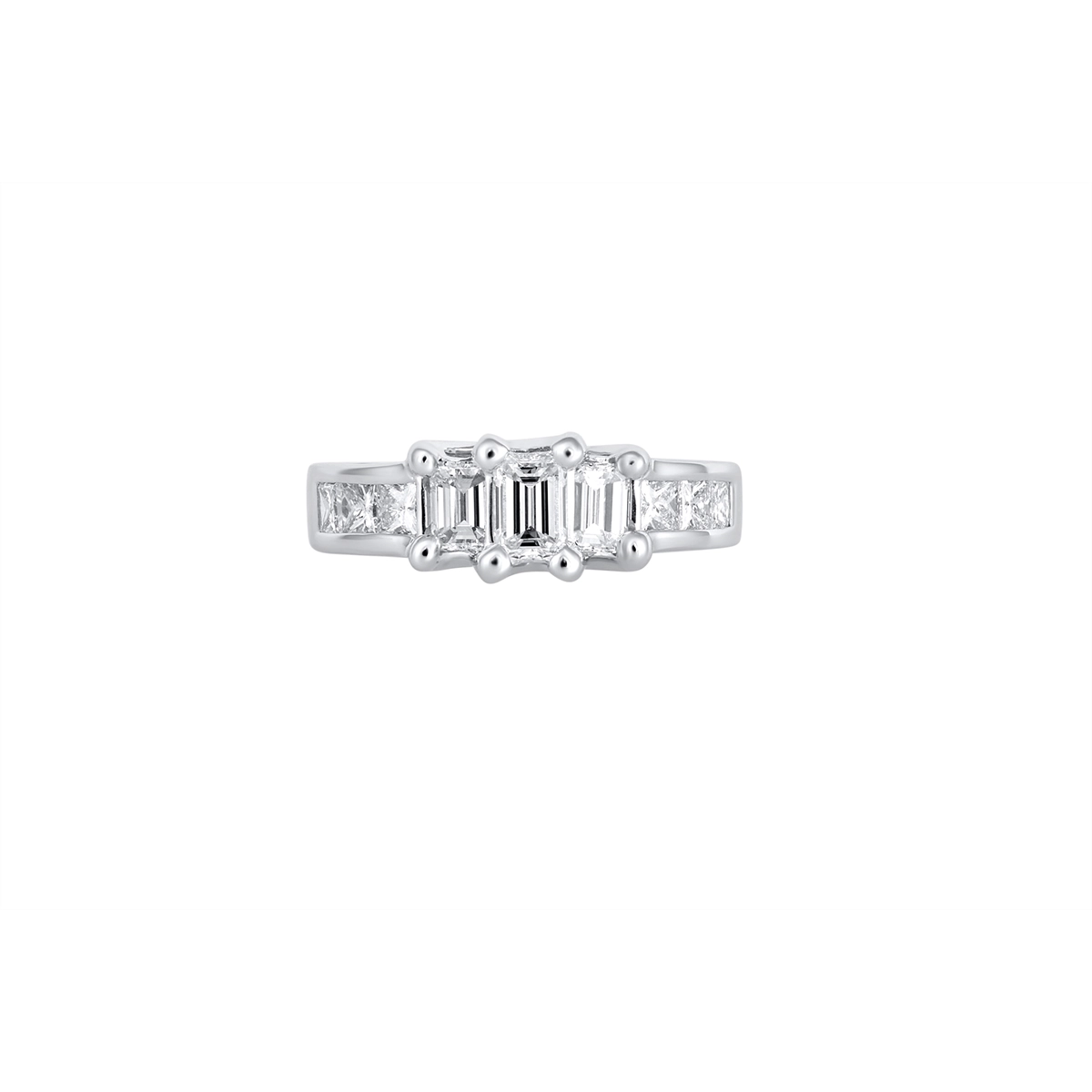 Engagement Collections Engagement Rings in White Gold containing Diamond ESTATE202501145