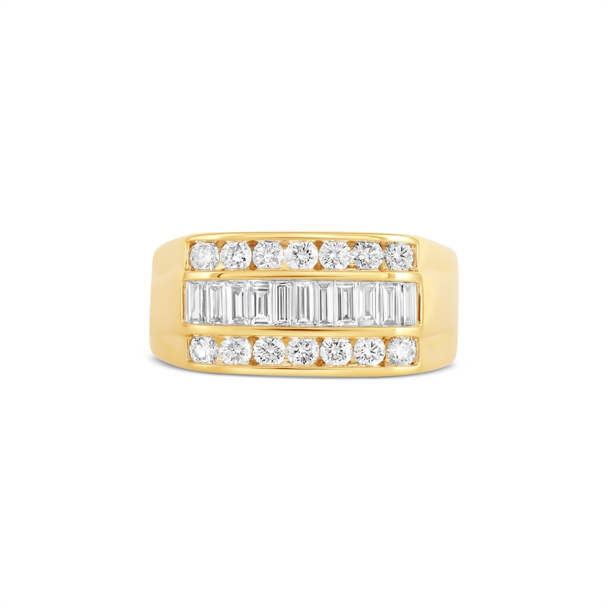 Mens Bands Rings in Yellow Gold containing Diamond 450567