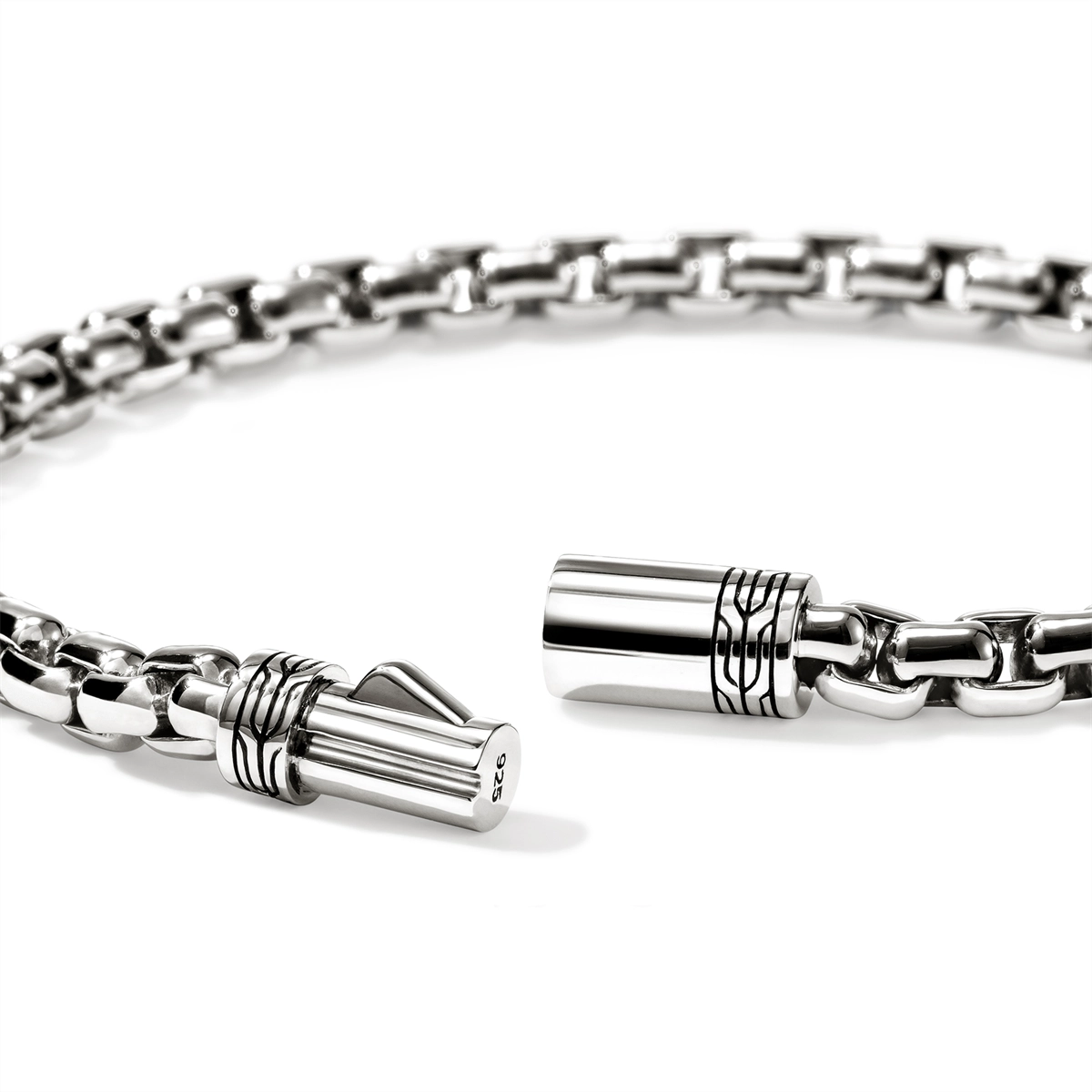 John Hardy Bracelets in Silver BU98804XUL