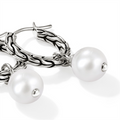 John Hardy Earrings in Silver containing Pearl EB987261