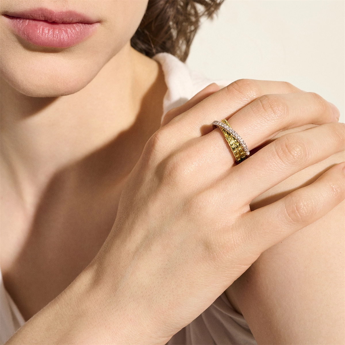 John Hardy Rings in Yellow Gold containing Diamond RGGX987152DIX7