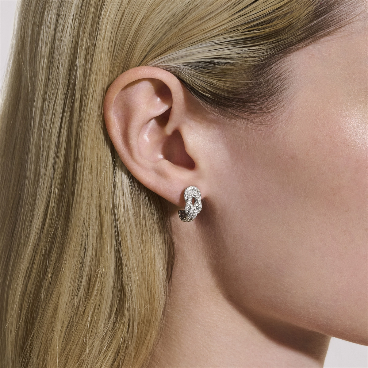 John Hardy Earrings in Silver containing Diamond EBP987822DI
