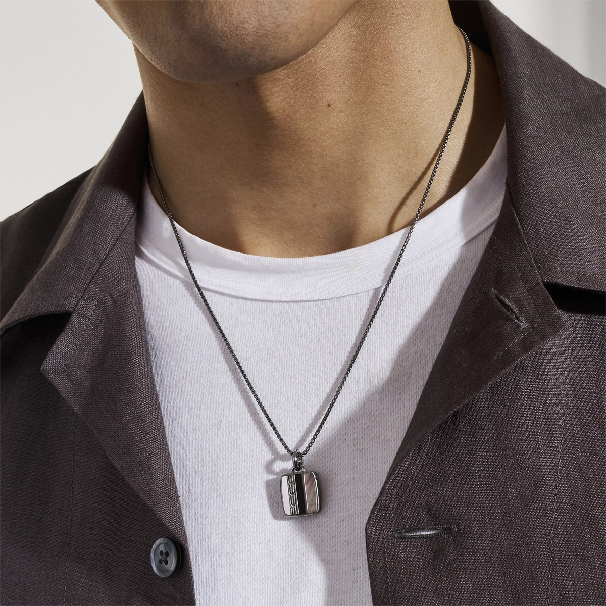 John Hardy Necklaces in Silver containing Mother of pearl, Black onyx, Other, Multi-gemstone NMS988201BRDBONHE26