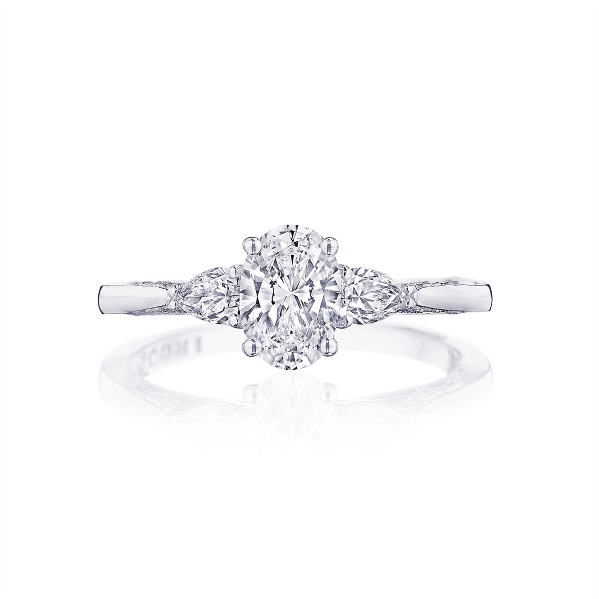 Tacori Engagement Rings in Platinum/Palladium containing Diamond 2668 OV 10X7