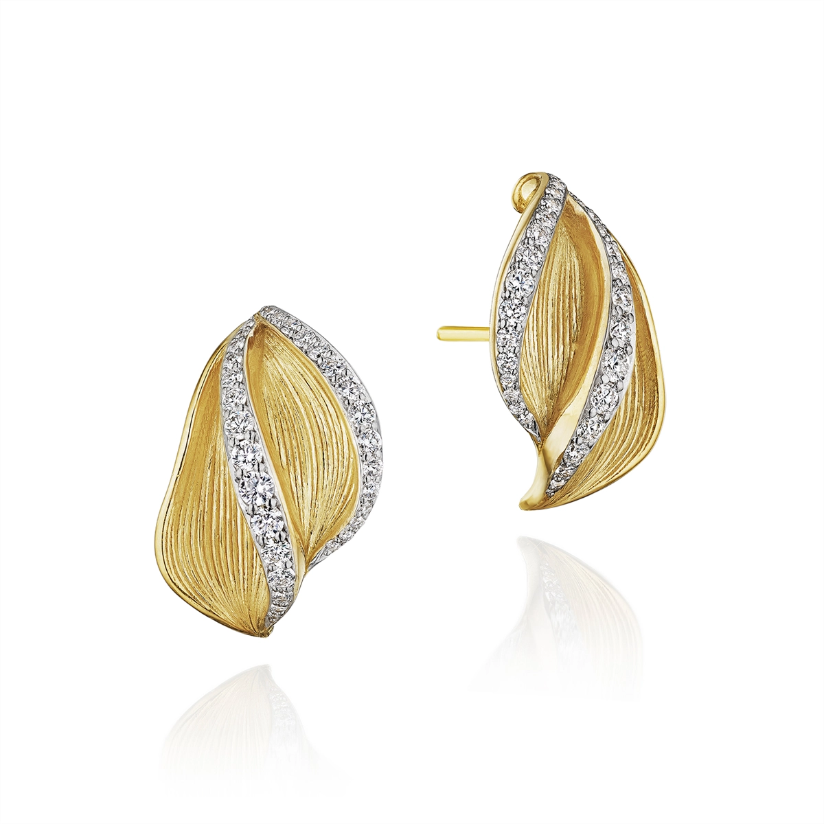 Tacori Earrings in Yellow Gold containing Diamond FE 906 Y