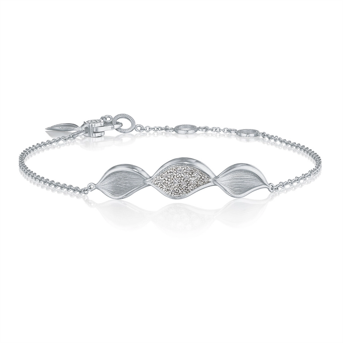 Tacori Bracelets in White Gold containing Diamond FB 903 7