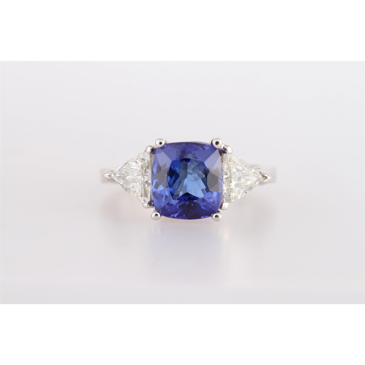 Rings Rings in White Gold containing Tanzanite, Multi-gemstone, Diamond 463252