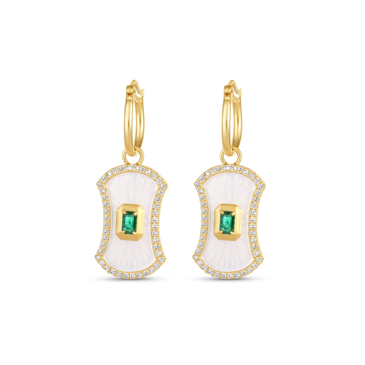 Earrings Earrings in Yellow Gold containing Mother of pearl, Multi-gemstone, Diamond, Emerald 463467