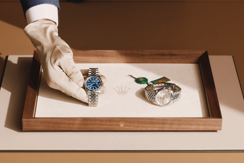 Rolex Rolex Submariner Date desk clock 80 mm, stainless steel C909010LN-0001 in , C909010LN-0001 - Meierotto Jewelers
