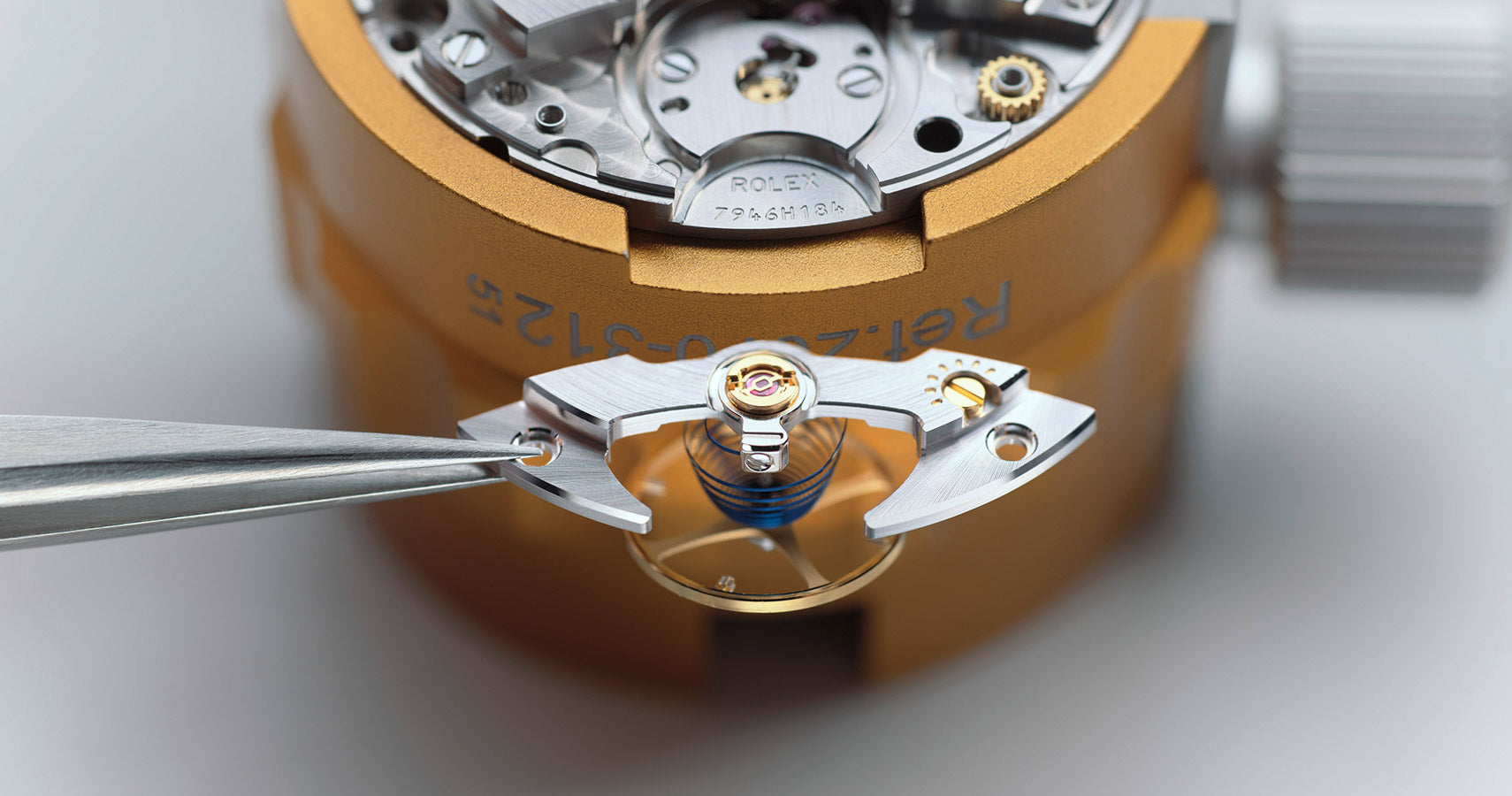 ASSEMBLY AND LUBRICATION OF THE ROLEX MOVEMENT