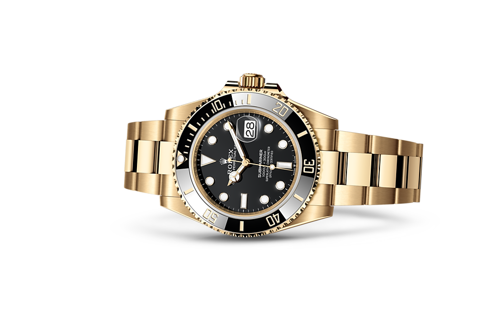 Rolex Submariner Date m126618ln-0002 Watch ilaying down